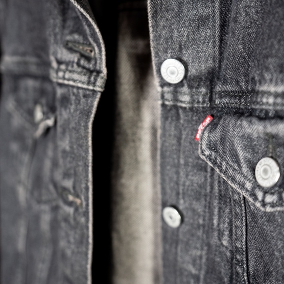 COPY - Levi's Denim Jacket - Picture 2 of 7